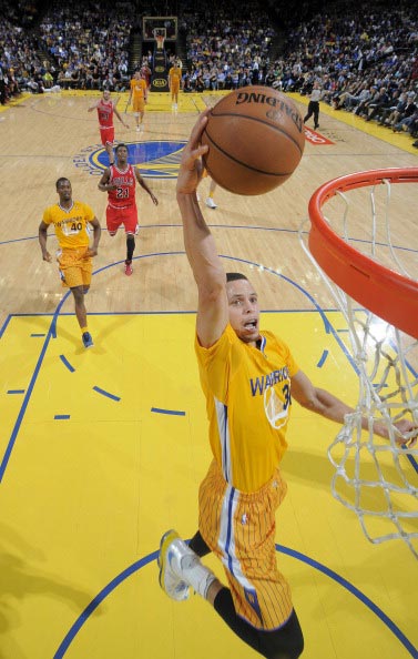 激烈的足球 激烈的足球