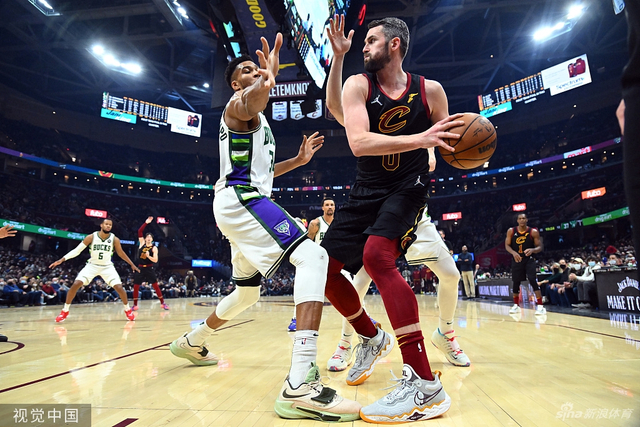 萨维尼奥左 萨维尼奥左